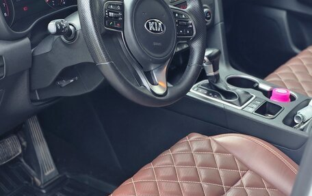 KIA Sportage IV рестайлинг, 2018 год, 2 420 000 рублей, 10 фотография