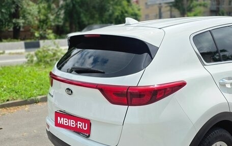 KIA Sportage IV рестайлинг, 2018 год, 2 420 000 рублей, 3 фотография
