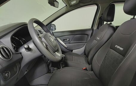 Renault Sandero II рестайлинг, 2016 год, 950 000 рублей, 20 фотография