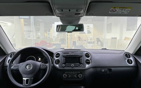 Volkswagen Tiguan I, 2015 год, 2 100 000 рублей, 17 фотография