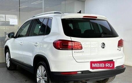 Volkswagen Tiguan I, 2015 год, 2 100 000 рублей, 8 фотография