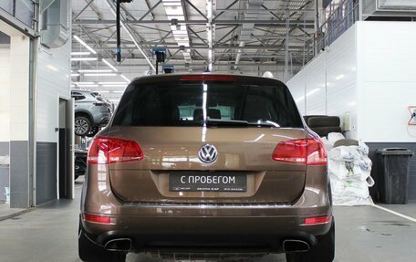 Volkswagen Touareg III, 2011 год, 1 630 000 рублей, 5 фотография