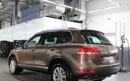 Volkswagen Touareg III, 2011 год, 1 630 000 рублей, 6 фотография