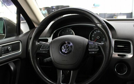 Volkswagen Touareg III, 2011 год, 1 630 000 рублей, 11 фотография