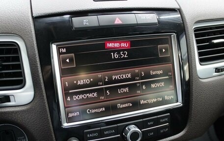 Volkswagen Touareg III, 2011 год, 1 630 000 рублей, 14 фотография