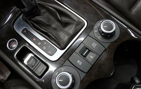 Volkswagen Touareg III, 2011 год, 1 630 000 рублей, 18 фотография