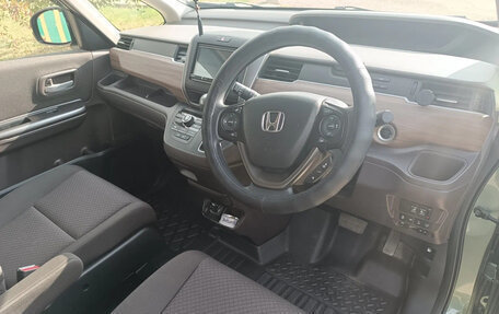 Honda Freed II, 2022 год, 1 420 000 рублей, 9 фотография