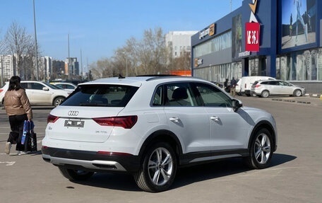 Audi Q3, 2023 год, 2 470 000 рублей, 10 фотография