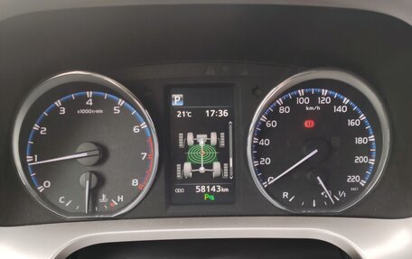 Toyota RAV4, 2017 год, 3 600 000 рублей, 8 фотография