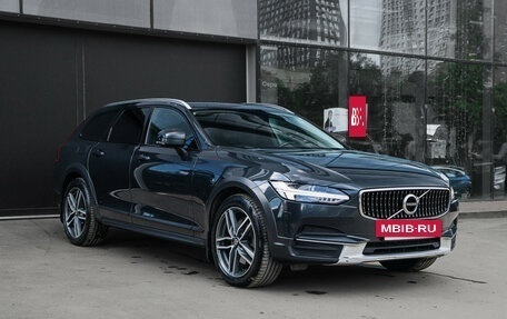 Volvo V90 Cross Country I рестайлинг, 2018 год, 3 189 000 рублей, 4 фотография