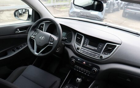 Hyundai Tucson III, 2017 год, 2 120 000 рублей, 12 фотография
