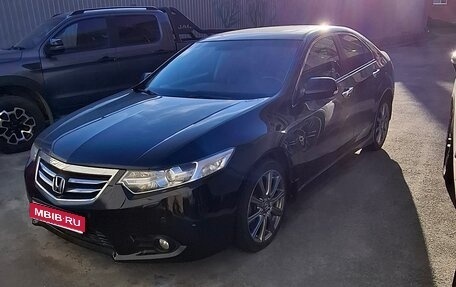 Honda Accord VIII рестайлинг, 2012 год, 1 300 000 рублей, 1 фотография