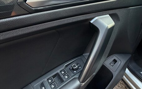 Volkswagen Tiguan II, 2018 год, 2 980 000 рублей, 9 фотография