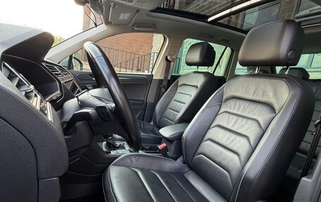 Volkswagen Tiguan II, 2018 год, 2 980 000 рублей, 8 фотография