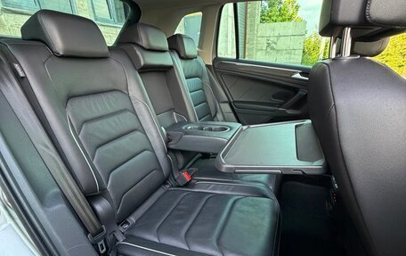 Volkswagen Tiguan II, 2018 год, 2 980 000 рублей, 14 фотография