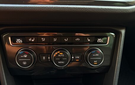 Volkswagen Tiguan II, 2018 год, 2 980 000 рублей, 24 фотография