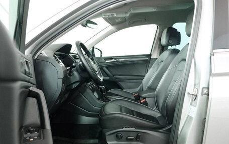 Volkswagen Tiguan II, 2018 год, 3 300 000 рублей, 9 фотография