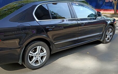 Skoda Superb III рестайлинг, 2013 год, 1 210 000 рублей, 7 фотография