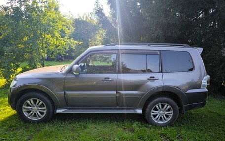 Mitsubishi Pajero IV, 2014 год, 1 490 000 рублей, 3 фотография