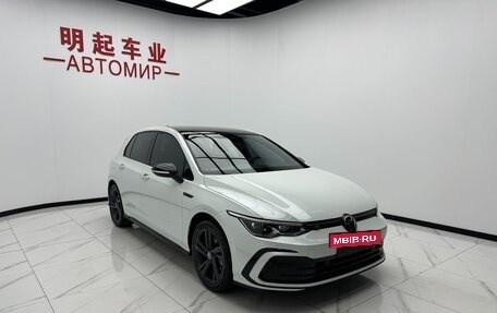 Volkswagen Golf VIII, 2022 год, 1 515 000 рублей, 2 фотография
