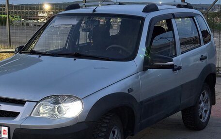 Chevrolet Niva I рестайлинг, 2008 год, 550 000 рублей, 3 фотография