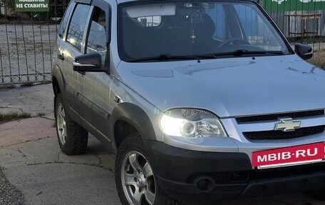 Chevrolet Niva I рестайлинг, 2008 год, 550 000 рублей, 4 фотография
