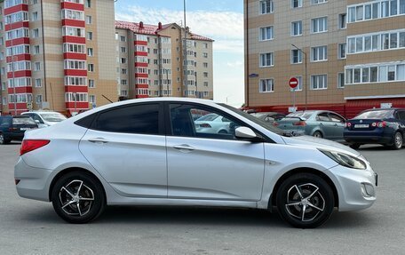Hyundai Solaris II рестайлинг, 2012 год, 720 000 рублей, 2 фотография