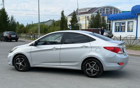 Hyundai Solaris II рестайлинг, 2012 год, 720 000 рублей, 4 фотография