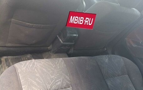 Mitsubishi Carisma I, 2001 год, 195 000 рублей, 8 фотография