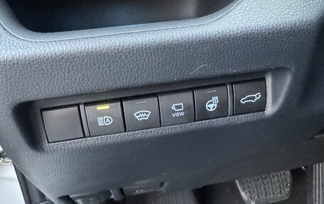 Toyota RAV4, 2021 год, 4 000 000 рублей, 13 фотография