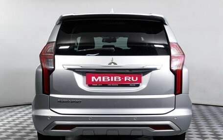 Mitsubishi Pajero Sport III рестайлинг, 2022 год, 3 755 000 рублей, 7 фотография