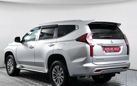 Mitsubishi Pajero Sport III рестайлинг, 2022 год, 3 755 000 рублей, 8 фотография