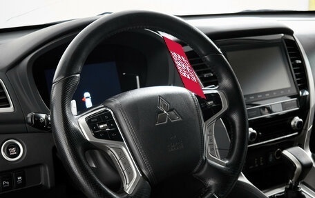 Mitsubishi Pajero Sport III рестайлинг, 2022 год, 3 755 000 рублей, 14 фотография