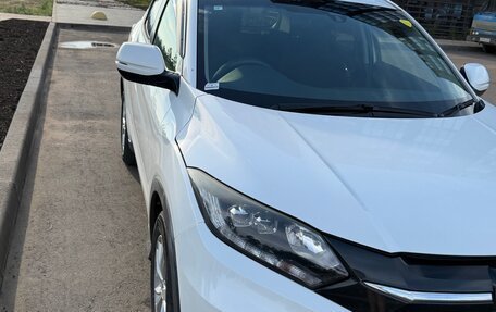 Honda Vezel, 2015 год, 1 450 000 рублей, 2 фотография