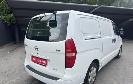Hyundai Grand Starex Grand Starex I рестайлинг 2, 2008 год, 1 050 000 рублей, 5 фотография