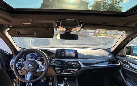 BMW 5 серия, 2018 год, 4 050 000 рублей, 19 фотография
