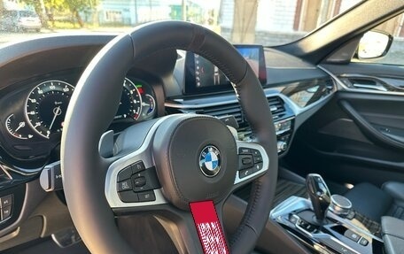 BMW 5 серия, 2018 год, 4 050 000 рублей, 18 фотография