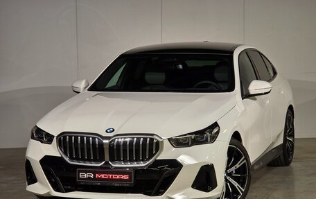 BMW 5 серия, 2025 год, 8 197 000 рублей, 34 фотография