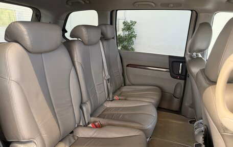 KIA Carnival III, 2008 год, 995 000 рублей, 10 фотография