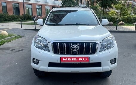 Toyota Land Cruiser Prado 150 рестайлинг 2, 2010 год, 2 850 000 рублей, 1 фотография