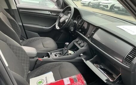 Skoda Kodiaq I, 2022 год, 2 282 000 рублей, 5 фотография