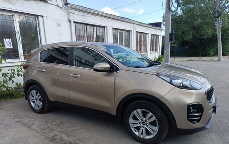 KIA Sportage IV рестайлинг, 2018 год, 2 060 000 рублей, 3 фотография
