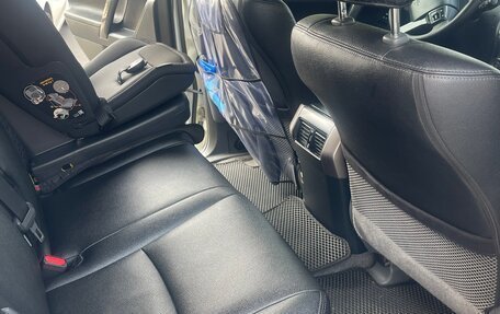 Toyota Land Cruiser Prado 150 рестайлинг 2, 2010 год, 2 850 000 рублей, 10 фотография