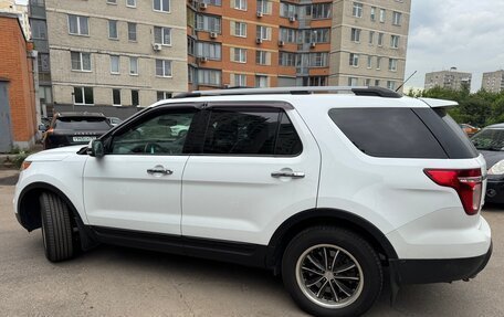 Ford Explorer VI, 2015 год, 1 800 000 рублей, 2 фотография