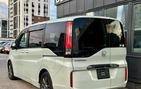 Honda Stepwgn IV, 2018 год, 2 199 000 рублей, 7 фотография