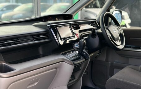 Honda Stepwgn IV, 2018 год, 2 199 000 рублей, 11 фотография