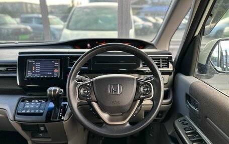 Honda Stepwgn IV, 2018 год, 2 199 000 рублей, 10 фотография