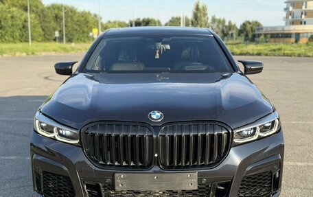 BMW 7 серия, 2016 год, 3 700 000 рублей, 2 фотография