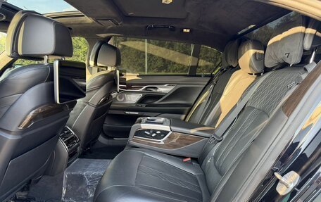 BMW 7 серия, 2016 год, 3 700 000 рублей, 33 фотография