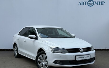 Volkswagen Jetta VI, 2012 год, 820 000 рублей, 3 фотография